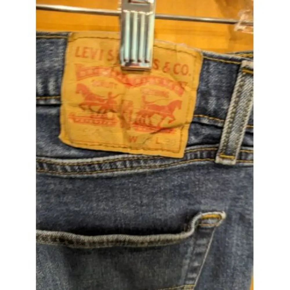 Levi's 505    Jeans 36X30 (actual 36X28.5